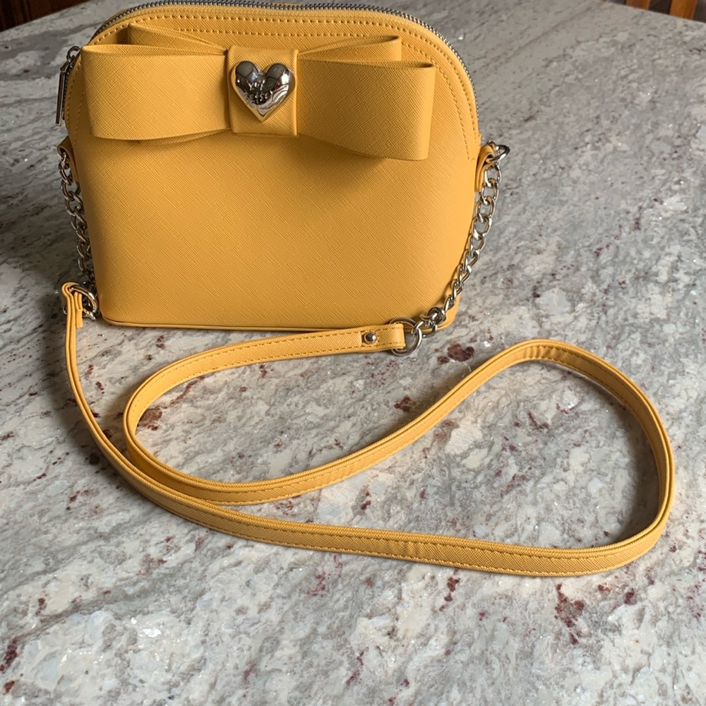 XOX Betsey Johnson Golden Yellow Bowed Crossbody Purse